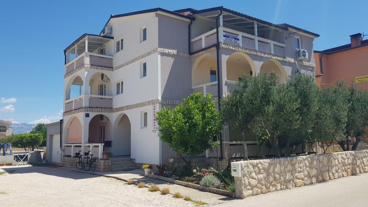 Apartments Beba Vir Bagian luar foto