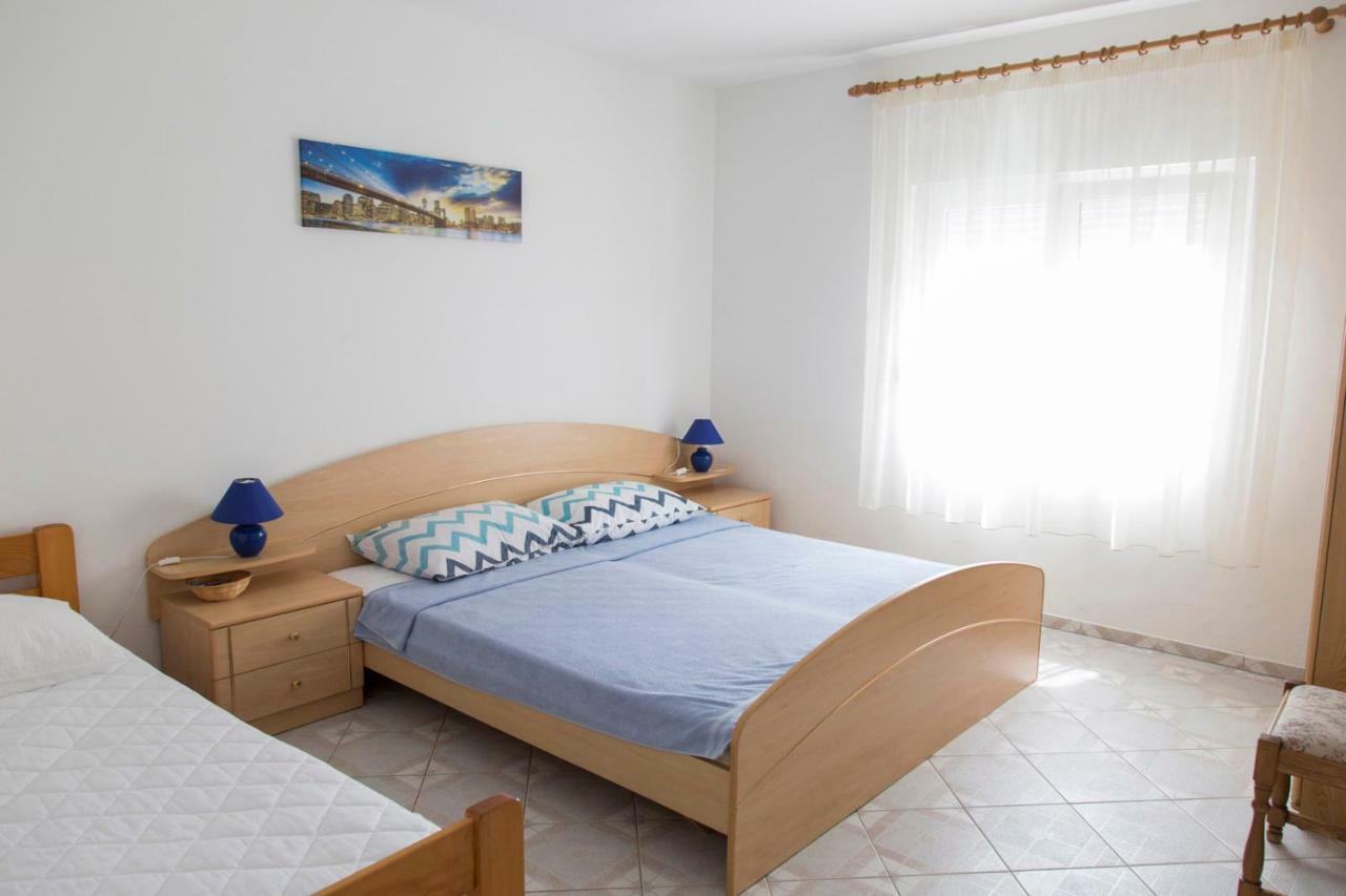 Apartments Beba Vir Bagian luar foto